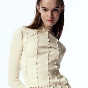 ZARA Ribbed Ruffled Seam Top Size Medium NWT